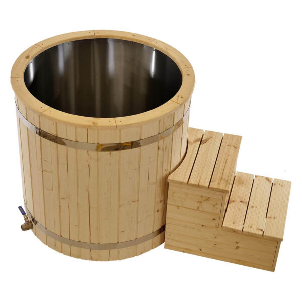 Cold tub with steps