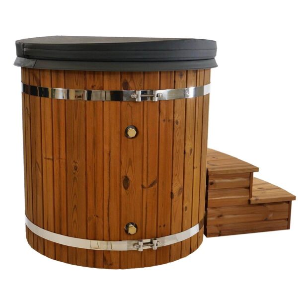 Cold tub with termo wood and leather cover
