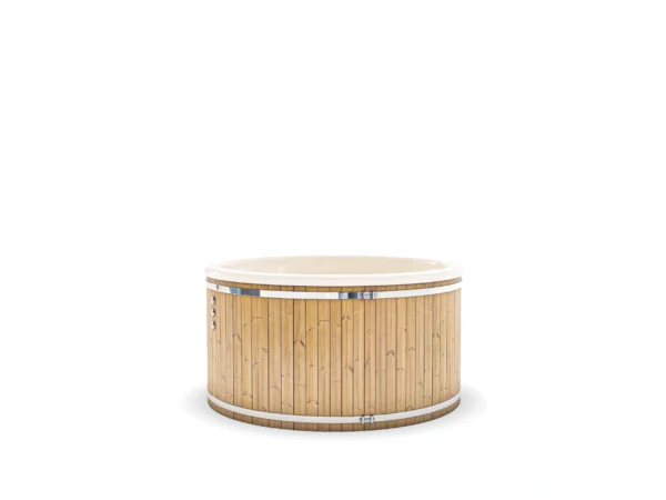 Hot tub with eletrical heater